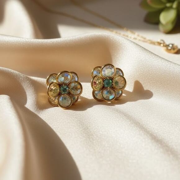 Vintage Austrian Crystal Floral Cluster Earrings Gold Tone Aurora Borealis - Picture 1 of 10